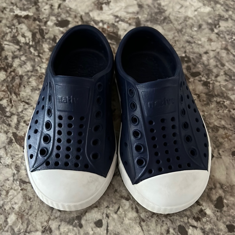 Toddler Navy Native shoes